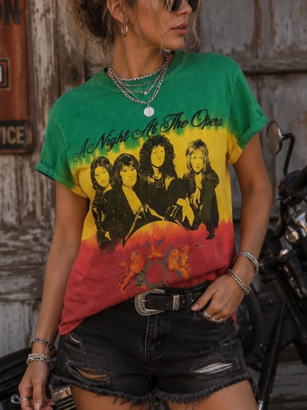 👑 Queen Rasta Tie-Dye Official Merch Band Tee size S
